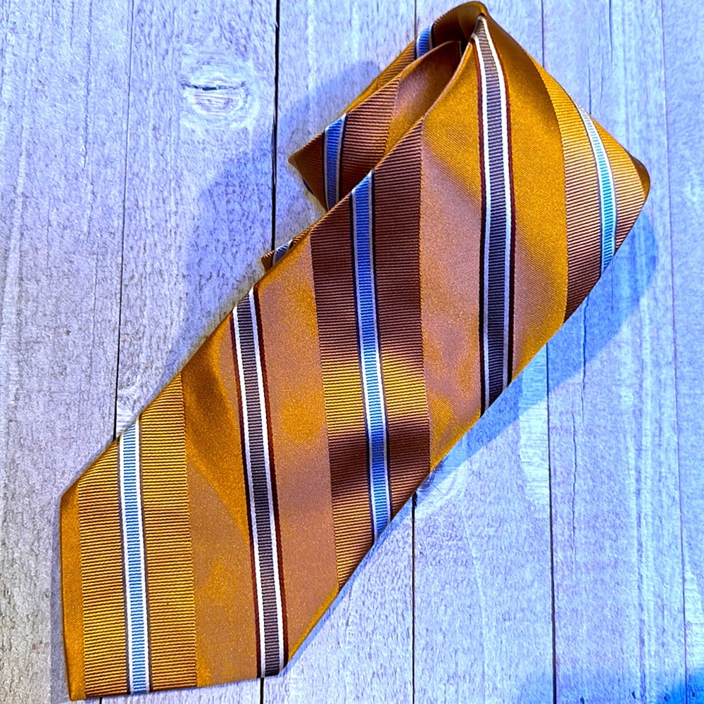 Joseph A Bank Tie